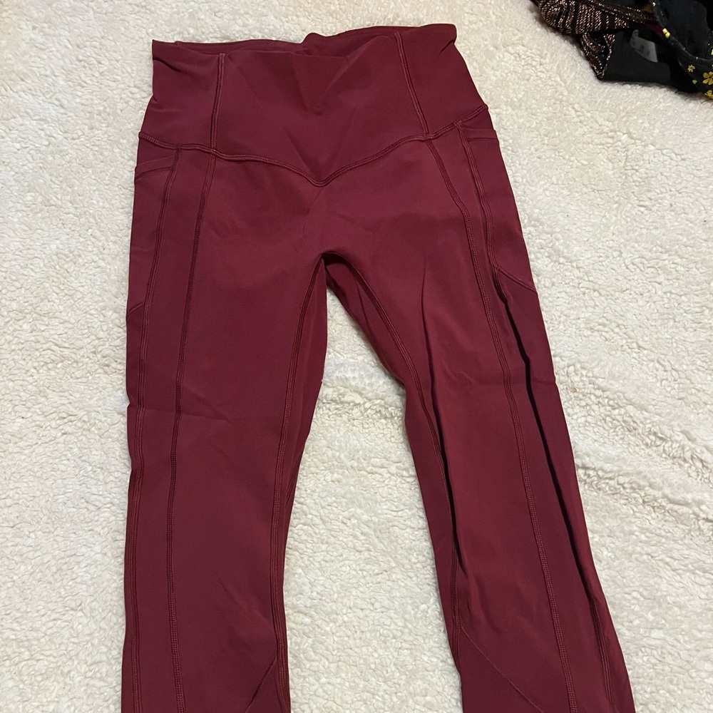 Lululemon cropped leggings